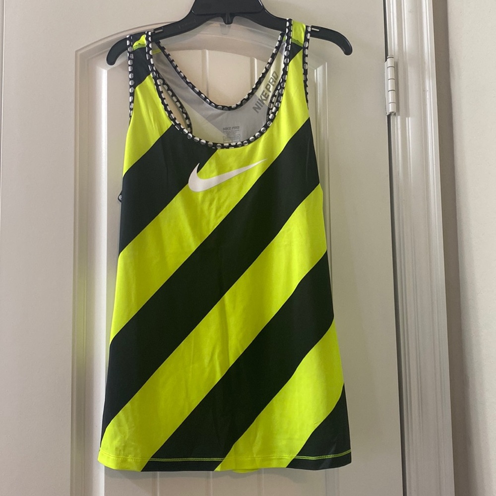 nike tank top